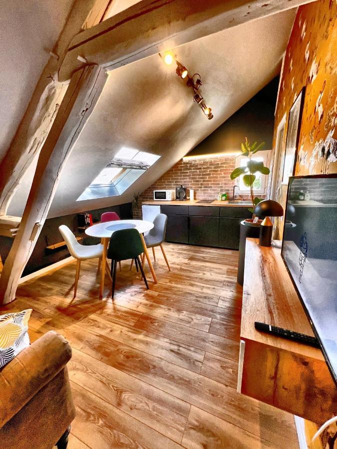 Appartement T2 Quartier Calme / Parking Gratuit Saint-Julien-les-Villas Zewnętrze zdjęcie